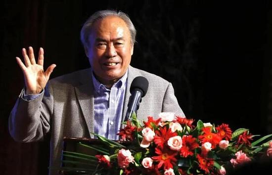 既然是要编织这么大的绝户网，自然需要一定的时间慢慢筹备，所以收网的时间自然不会太快。
